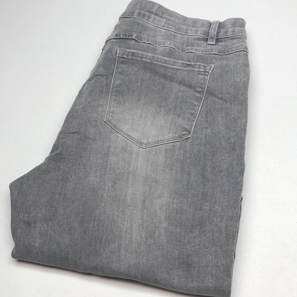 PREMIUM TRIBAL GRAY AUDREY MID-RISE STRAIGHT JEANS 12/31x29 ⭐️